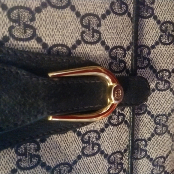 Gucci - Picture 5 of 12